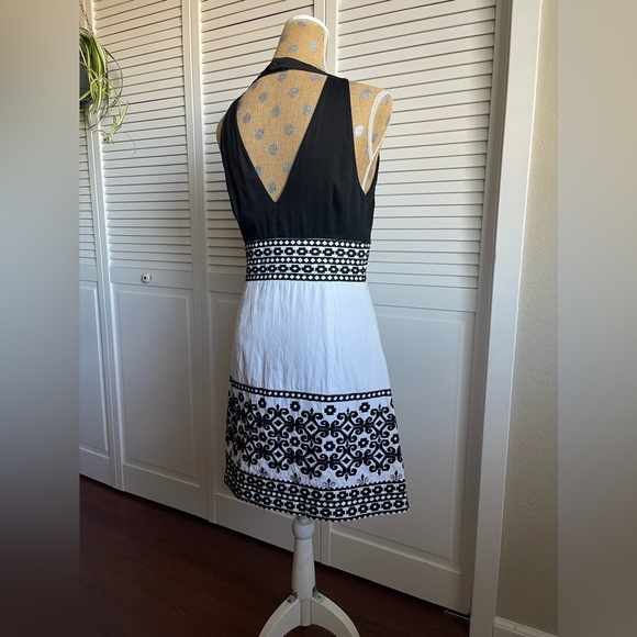 TiBi Dress in black and white Sz 8 - Picture 6 of 8